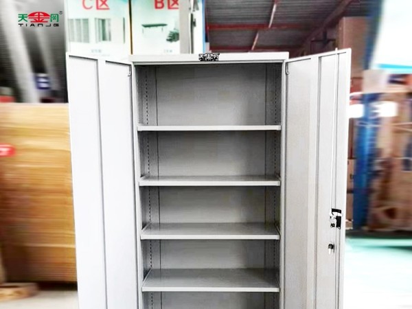 專為車間打造的重型工具柜，解決物品收納的煩惱